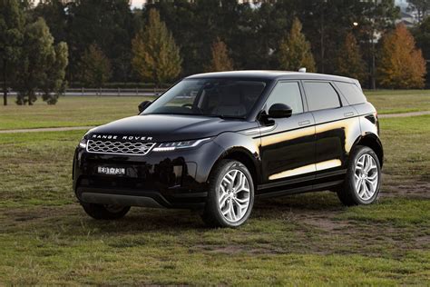 The 2020 Range Rover Evoque Is A Curation Of Class - GQ