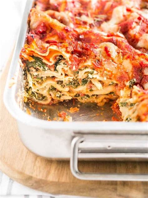 Spinach Lasagna Recipe {Vegetarian Lasagna with Spinach}