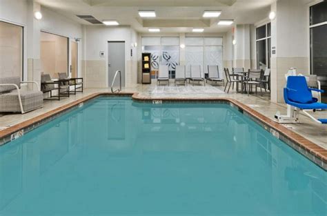 11 Hotels with Indoor Pools in Birmingham, AL