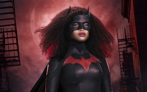 INTERVIEW: BATWOMAN cast share on Season 2! - The Beat