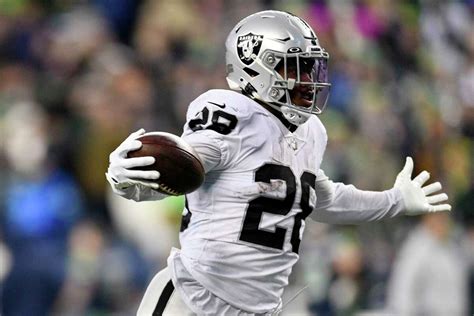 Raiders 2023 Positional Breakdowns: The Running Back Room