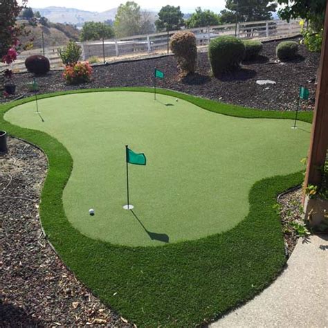 The Best Putting Green Turf Mat Options