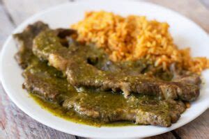 Costillas de Res en Salsa Verde (Beef Ribs in Green Salsa) - Thrift and ...