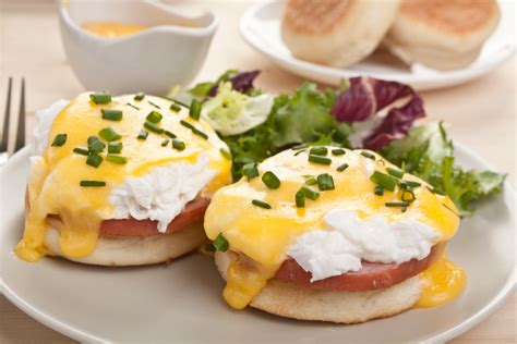 Classic Eggs Benedict Recipe - Snack Rules