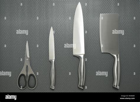 Sharp instruments hi-res stock photography and images - Alamy