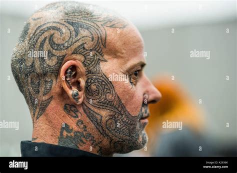 Tattoo convention face hi-res stock photography and images - Alamy