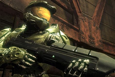 How Master Chief’s iconic Halo armor has changed over the years | Polygon