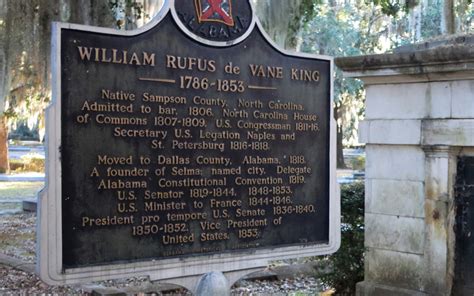 Selma - Wm Rufus King Tomb_1 (26)ccc2c2-z800 - RuralSWAlabama