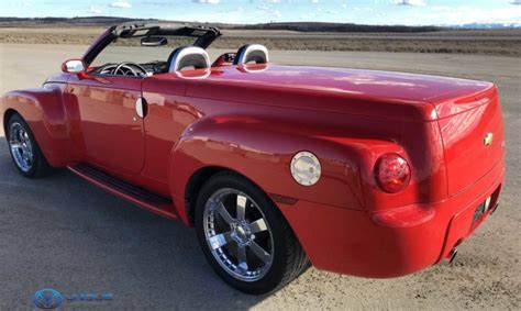 2004 Chevrolet SSR **Hardtop Convertible** Beautiful condition ...