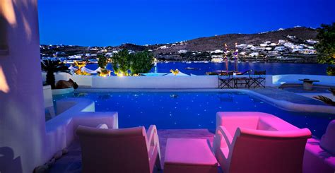 MYKONOS NIGHTLIFE - Kivotos Group