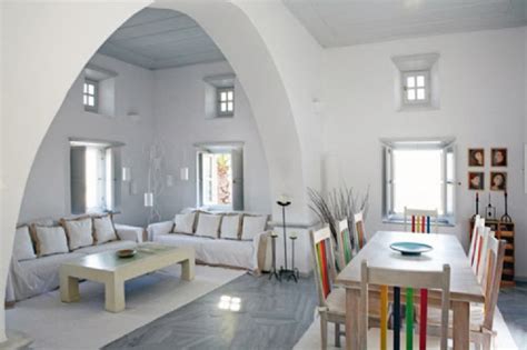 House Interior with ancient Greek and Byzantine tradition - Decoholic