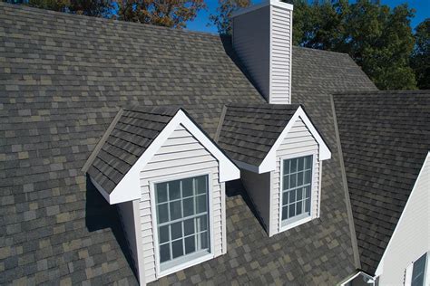 How to Pick Roof Shingle Colors - IKO Content Hub