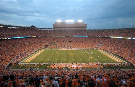 University of Tennessee Football Stadium | Neyland stadium, Tennessee ...