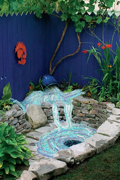 18 Mosaic Garden Art Ideas You'll Love