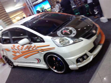 Rosta Masta!: Honda Jazz colors and equipments