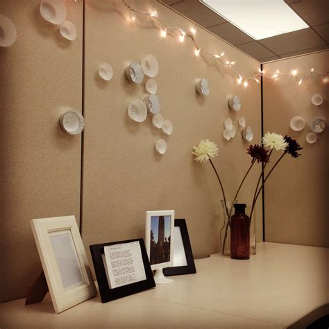 My cute, newly decorated cubicle! | Work cubicle decor, Cubicle decor ...