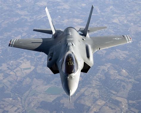 Jet Airlines: F-35 Lightning II fighter jet