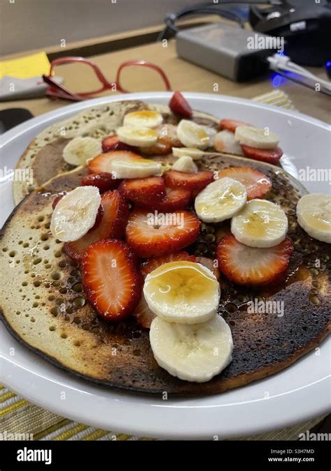 Pancakes and fruits Stock Photo - Alamy