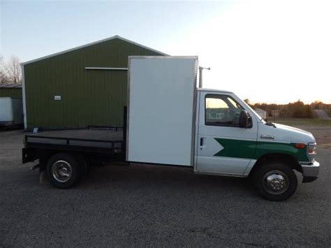 2011 Ford E-450 Toy Hauler Flatbed w/Sleeper Cab for sale in Mancelona ...