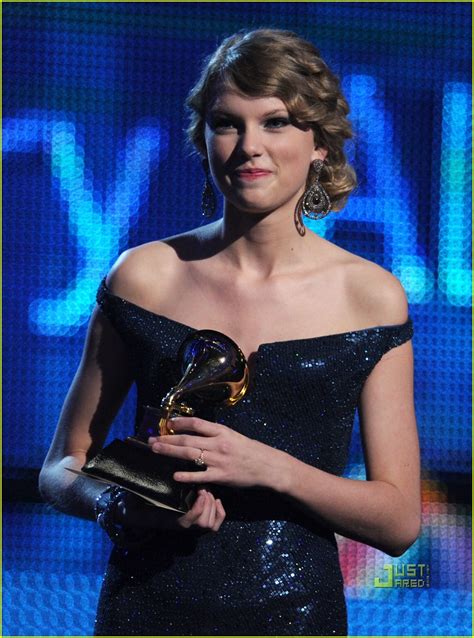 Taylor Swift Wins Album of the Year Grammy For 'Fearless': Photo ...