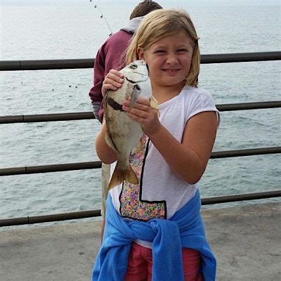 Huntington Beach Pier - Pier Fishing in California