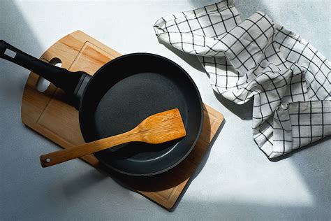 Cleaning a Cast-Iron Skillet: What To Know | Well+Good