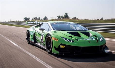 Lamborghini Huracan GT3 EVO - Racecar Engineering