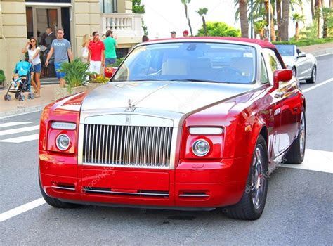 Rolls-Royce Phantom Drophead Coupe – Stock Editorial Photo © Artzzz ...