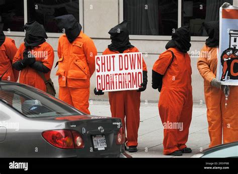 Closure guantanamo bay hi-res stock photography and images - Alamy