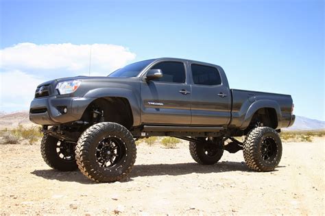 Toyota Tacoma Lifted Photos