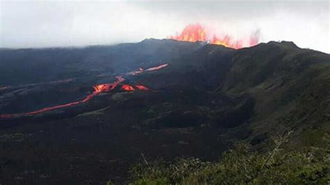 Galapagos Islands Volcanoes - A Complete Guide For Visitors