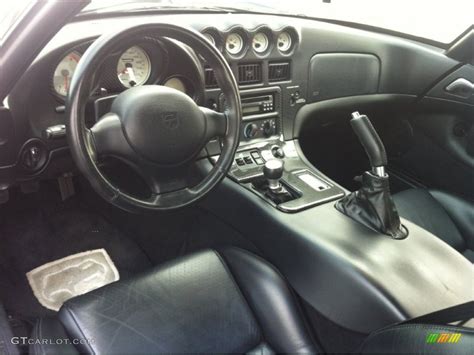 Black Interior 2001 Dodge Viper GTS Photo #57574435 | GTCarLot.com