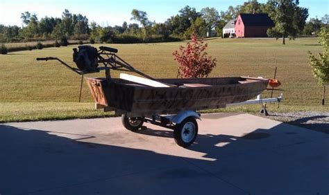 duck boat with mud motor & decoys for Sale in Lapeer, Michigan ...