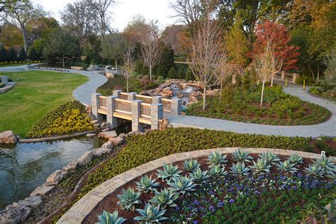 Find Peace and Quiet to Connect with Nature at the Dallas Arboretum ...