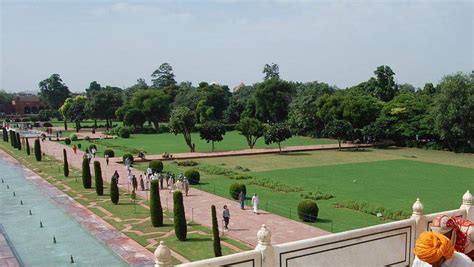 The gardens of the Taj Mahal