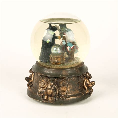 Wizard of Oz Snow Globe | EBTH