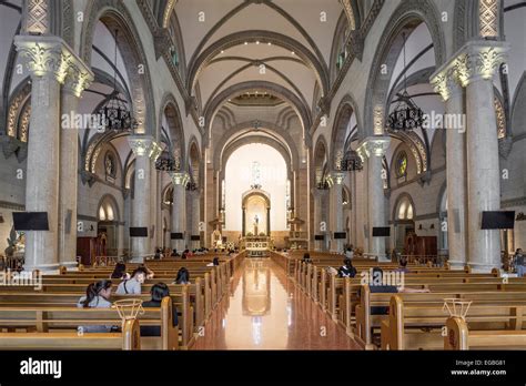 manila catholic cathedral interior in philippines Stock Photo - Alamy