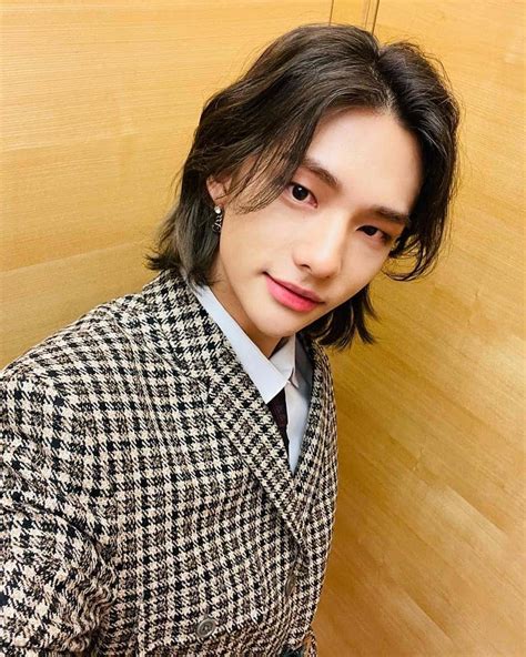 Stray Kids' Hyunjin Cuts His Hair For The First Time In Almost 1.5 ...