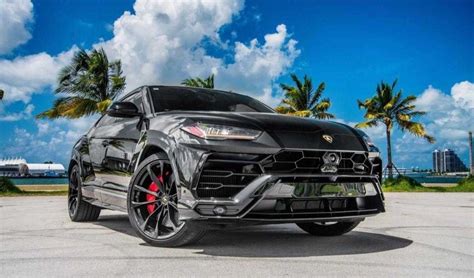 Rent Lamborghini URUS Black in Miami - Pugachev Luxury Car Rental