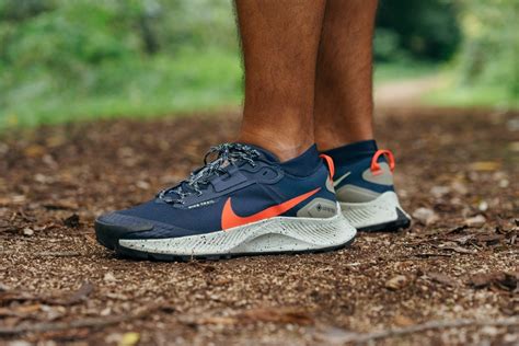 Cut in half: Nike Pegasus Trail 3 GTX Review | RunRepeat