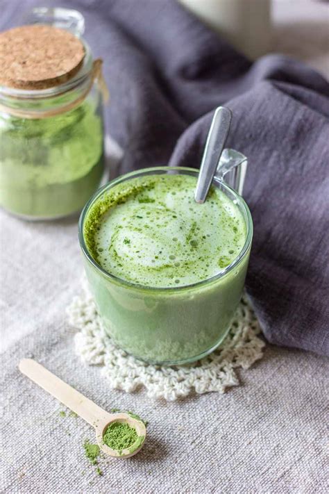 Matcha Green Tea Latte - Antioxidant-rich drink perfect for mornings!