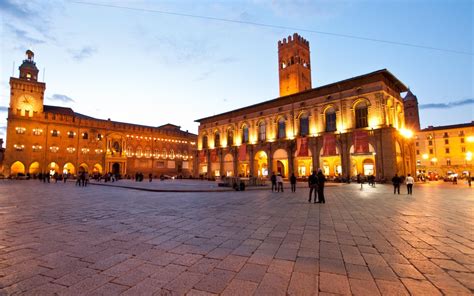 Bologna Wallpapers - Top Free Bologna Backgrounds - WallpaperAccess