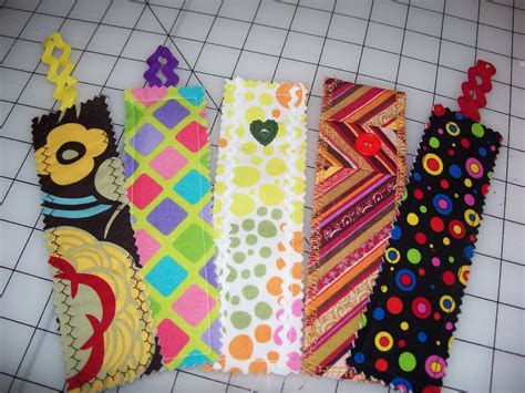 Becky's Country Quilting: Fabric Bookmarks