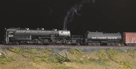 HO scale locomotives with smoke units - Trains