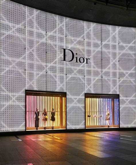 Dior Opens Largest Flagship Store in Singapore | Retail facade, Shop ...