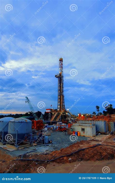 Drilling Rig Onshore Rig Floor Equipment. Stock Image | CartoonDealer ...