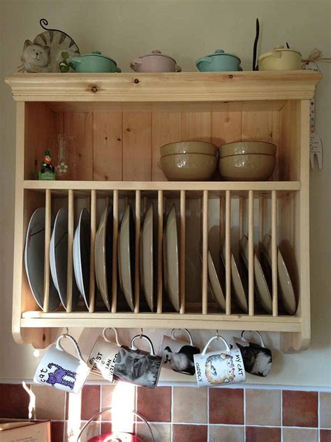 Wooden Wall Plate Racks Kitchen : Wall mounted plate rack with shelf.