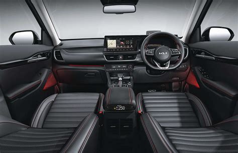 KIA Seltos Interior Images | 360° View | Experience In VR