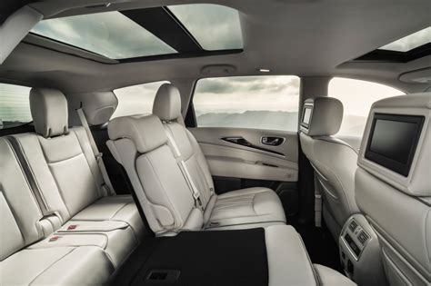 2017 INFINITI QX60 Pictures - 81 Photos | Edmunds