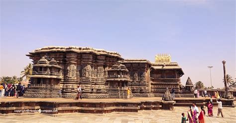 11 Ancient Temples in India with amazing architecture - The Revolving ...